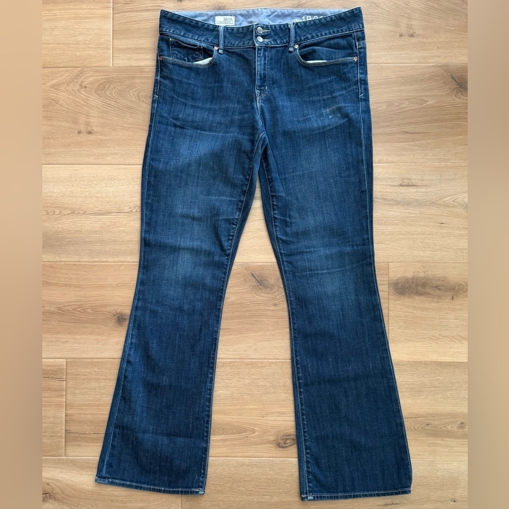 GAP Perfect Bootcut Mid-Rise Jeans in Medium-Dark Wash Size 14 Long